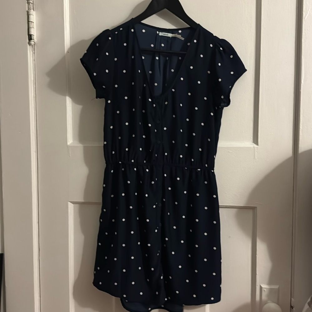 Polka dot, silky dress!